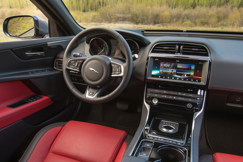 Illustration for article titled The 2017 Jaguar XE Is Good But Definitely Not The Best